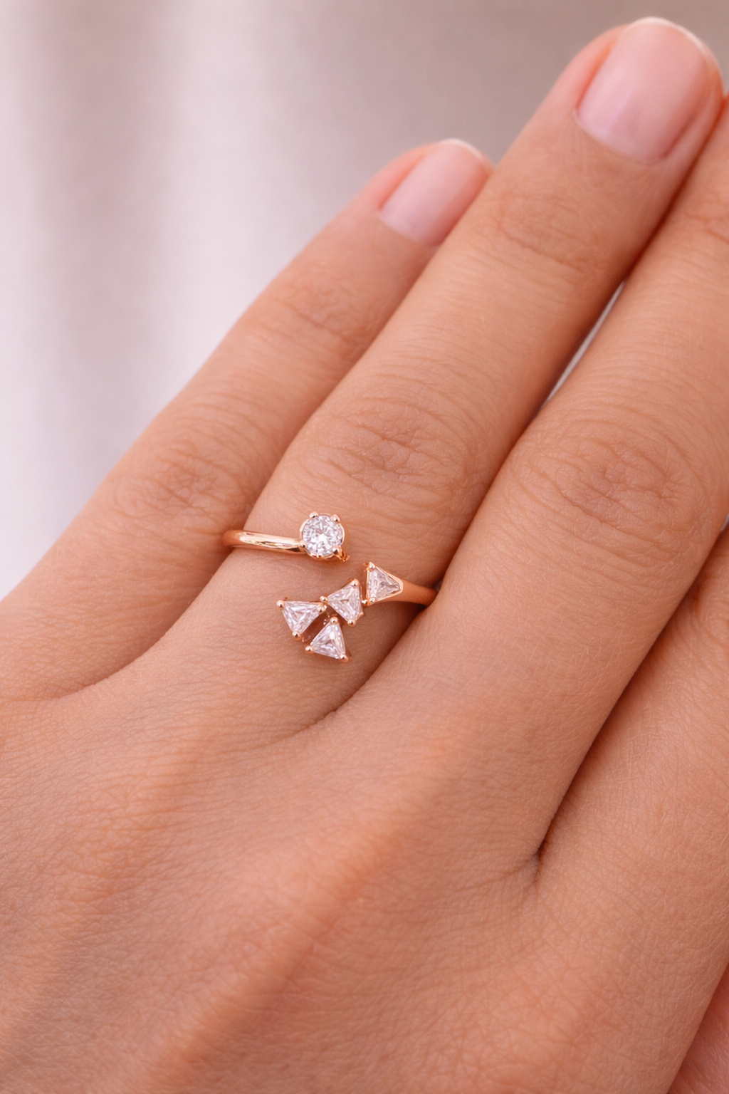 Twinkling Graceful Ring