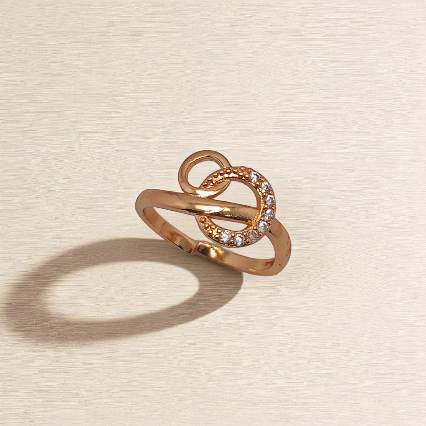 Sizzling Graceful Ring