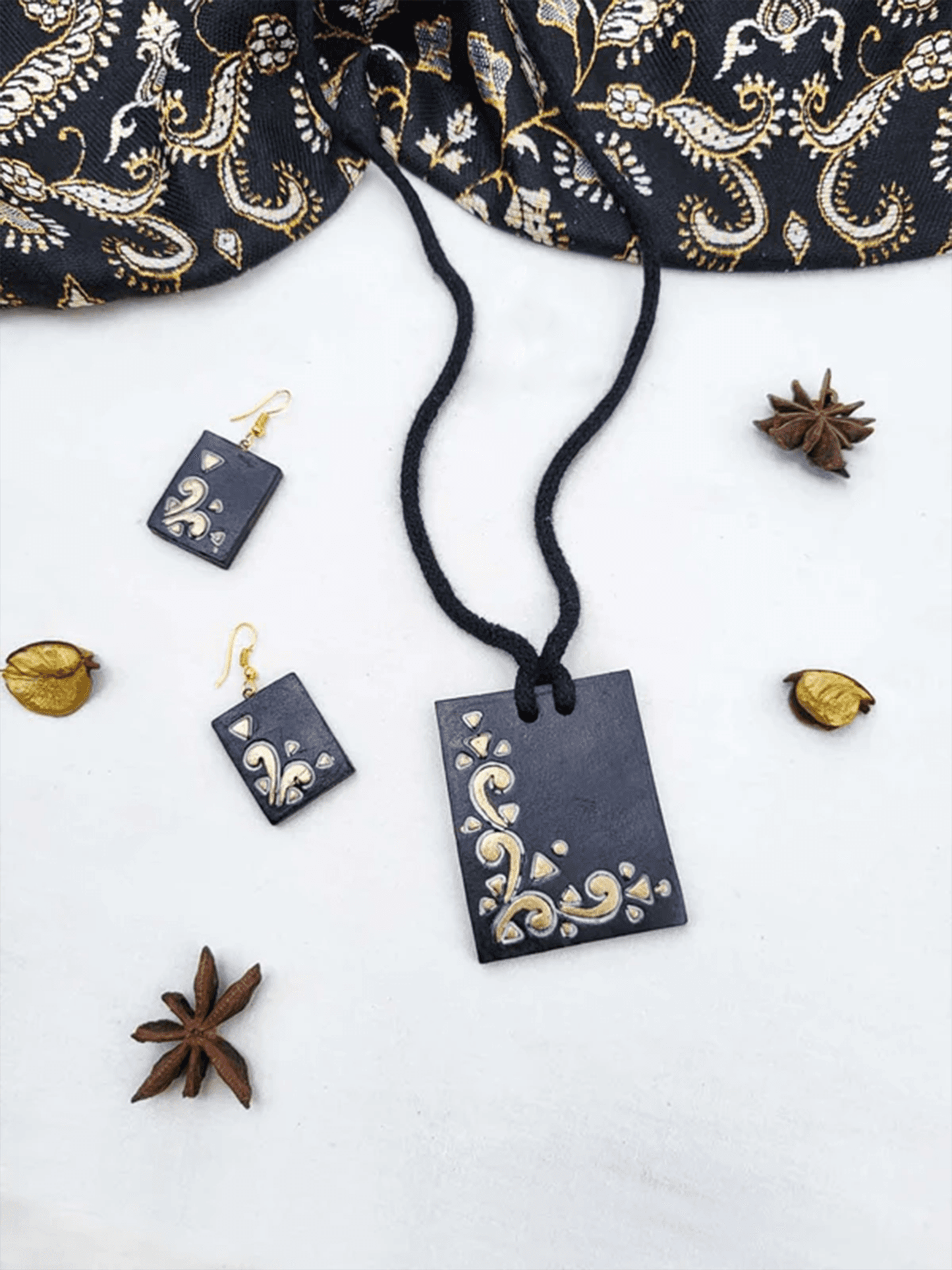 Rectangular Mandala Art Design Minimal Simple Terracotta Pendant Set with black and gold patterns
