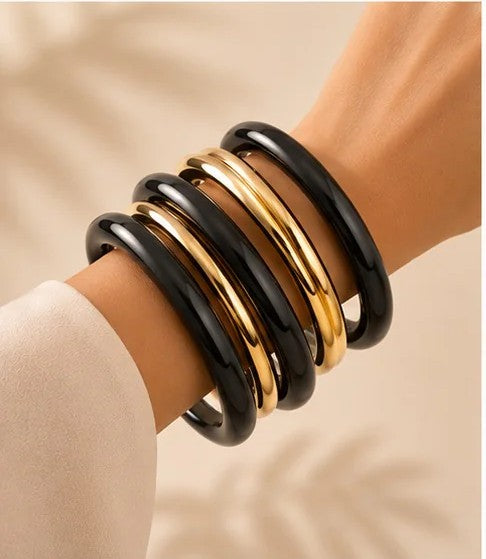 Luxury Black Resin & Gold Bangle Set for Women | Stackable Statement Bracelet Set | Premium Fashion Jewelry Astria Jewellery