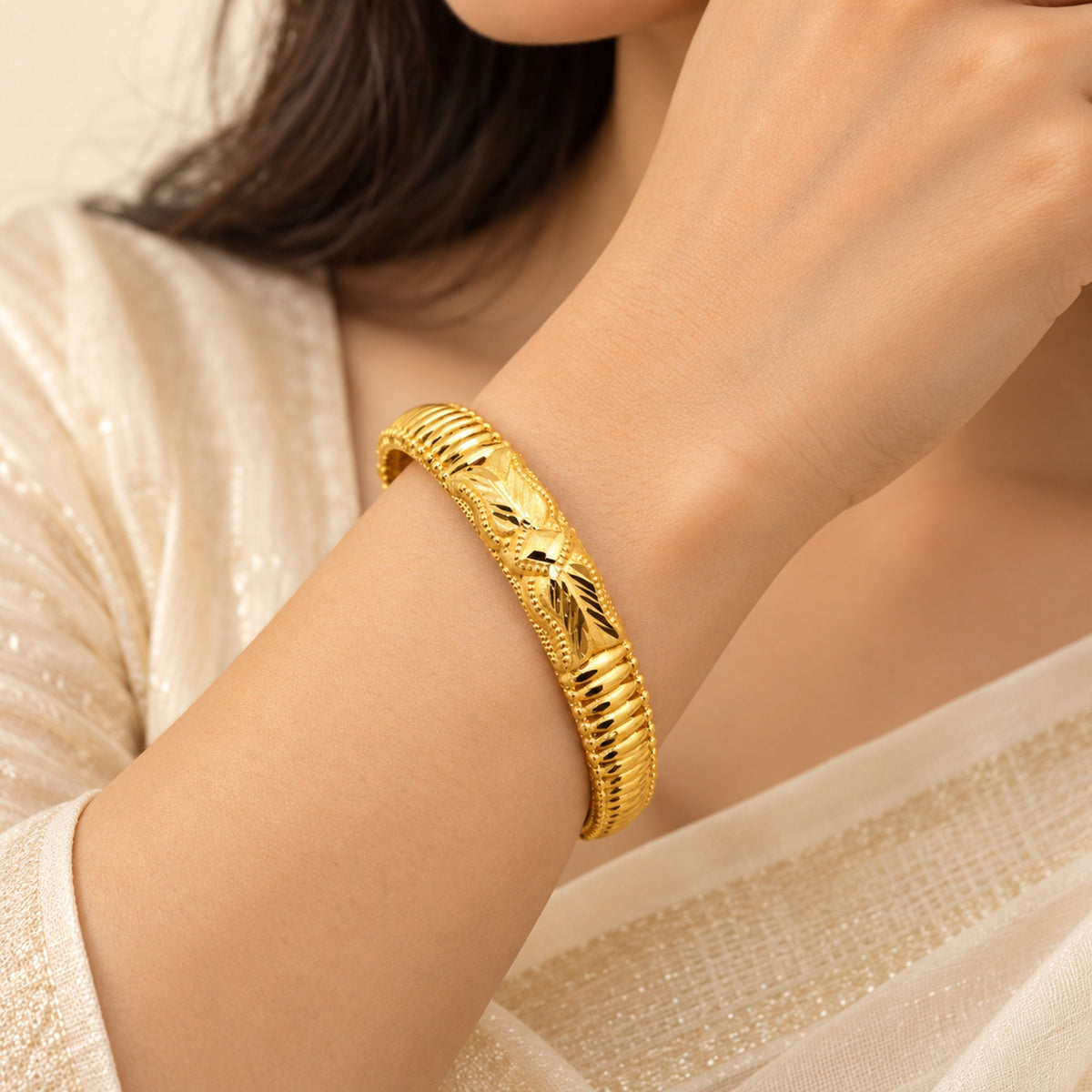 Avira Gleam BANGLE ASTRIA JEWELLERY