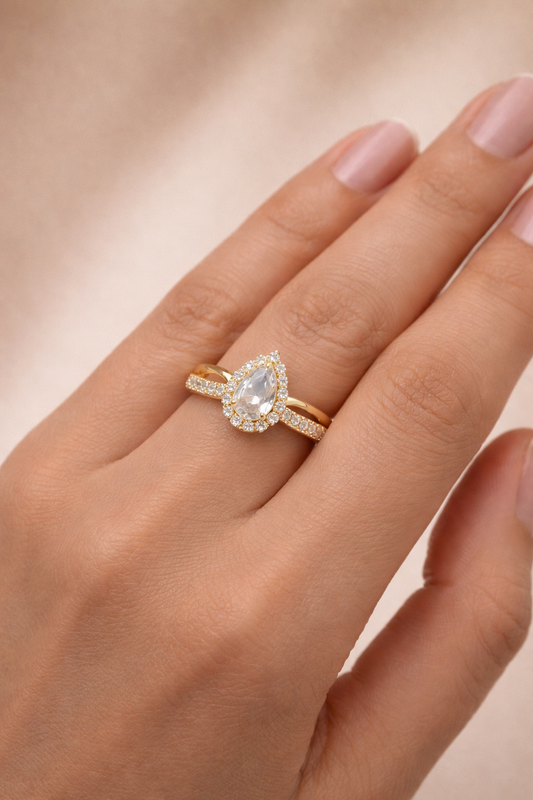 Astria Jewellery Classic Gold Teardrop Ring with White Stone – Luxury Gift for Girlfriend or Wife |18K Gold Plated Stainless Steel, Customizable