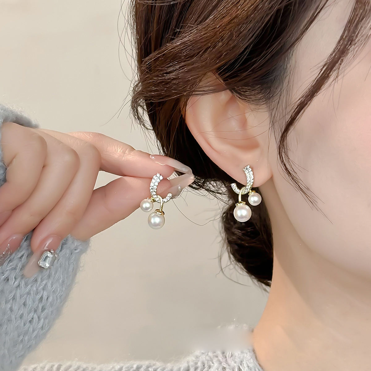 Pearl Drop Stud Earrings