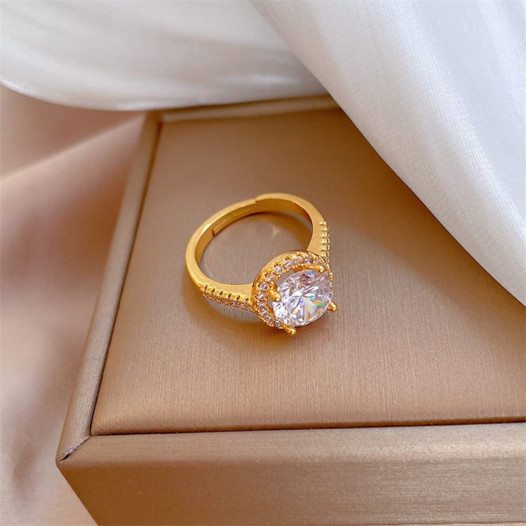Luna Luxe Halo Ring Astria Jewellery