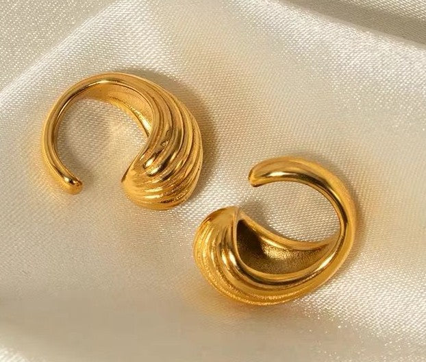 Minimalist Gold Ear Cuff for Women | No Piercing Ear Cuff | Anti-Tarnish Chunky Cartilage Cuff Earring
