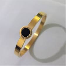 Astria Jewellery Gold-Plated Roman Numeral Black Dial Bracelet for Women